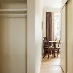 Next To The Parliament Butas *