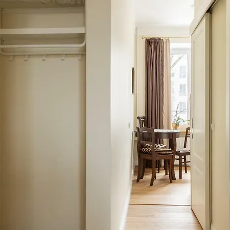 Next To The Parliament Apartment *