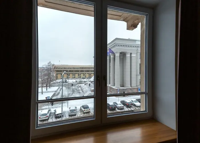 Next To The Parliament ヴィリニュス